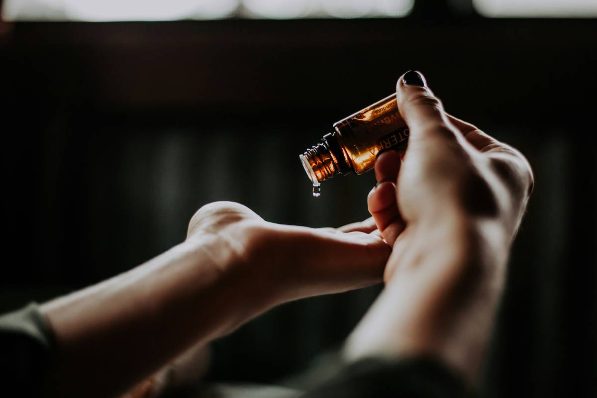 How to Make Body Oil Fragrance That Actually Lasts
