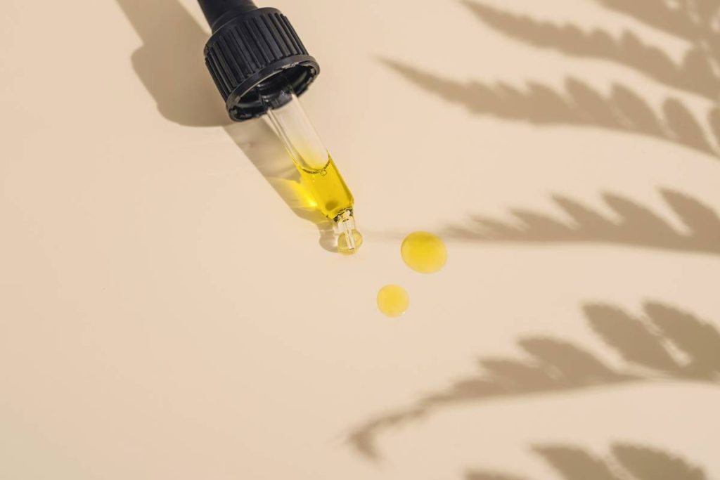Why Your Skin Loves Scented Oils—And How to Use Them Without Ruining Your Barrier